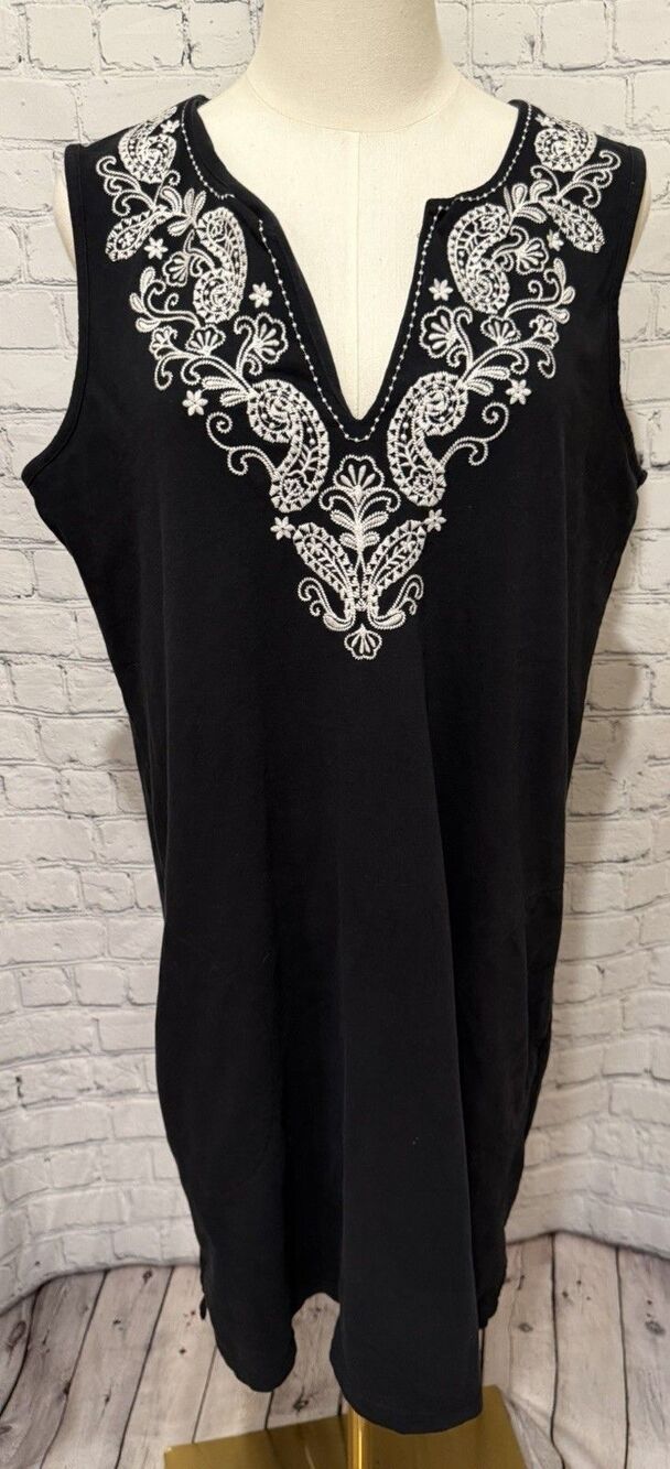 Lands’ End Black Floral Embroidered Split Neck Sleeveless Shift Dress Large